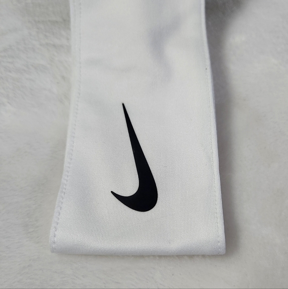 Nwt Nike Dry Dri-Fit White Head Tie Unisex - Picture 3 of 10